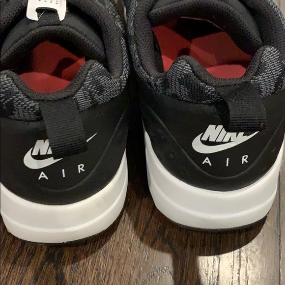 NIKE AIR MAX FLORAL - Picture 3 of 3